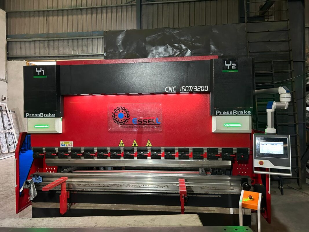 ESSELL BENDING MACHINE 